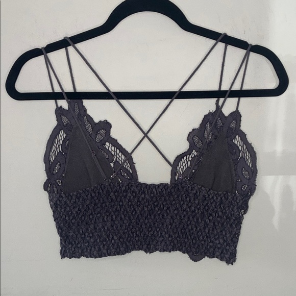 Free People One Adella Bralette
Crochet Lace Women's Dark Gray - Picture 3 of 5